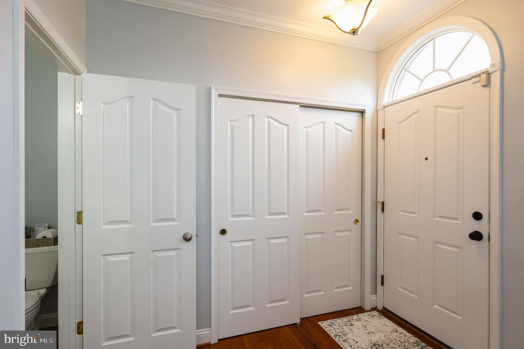 418 Callander Way Abingdon, MD 21009 - Photo 3 of 55 Foyer