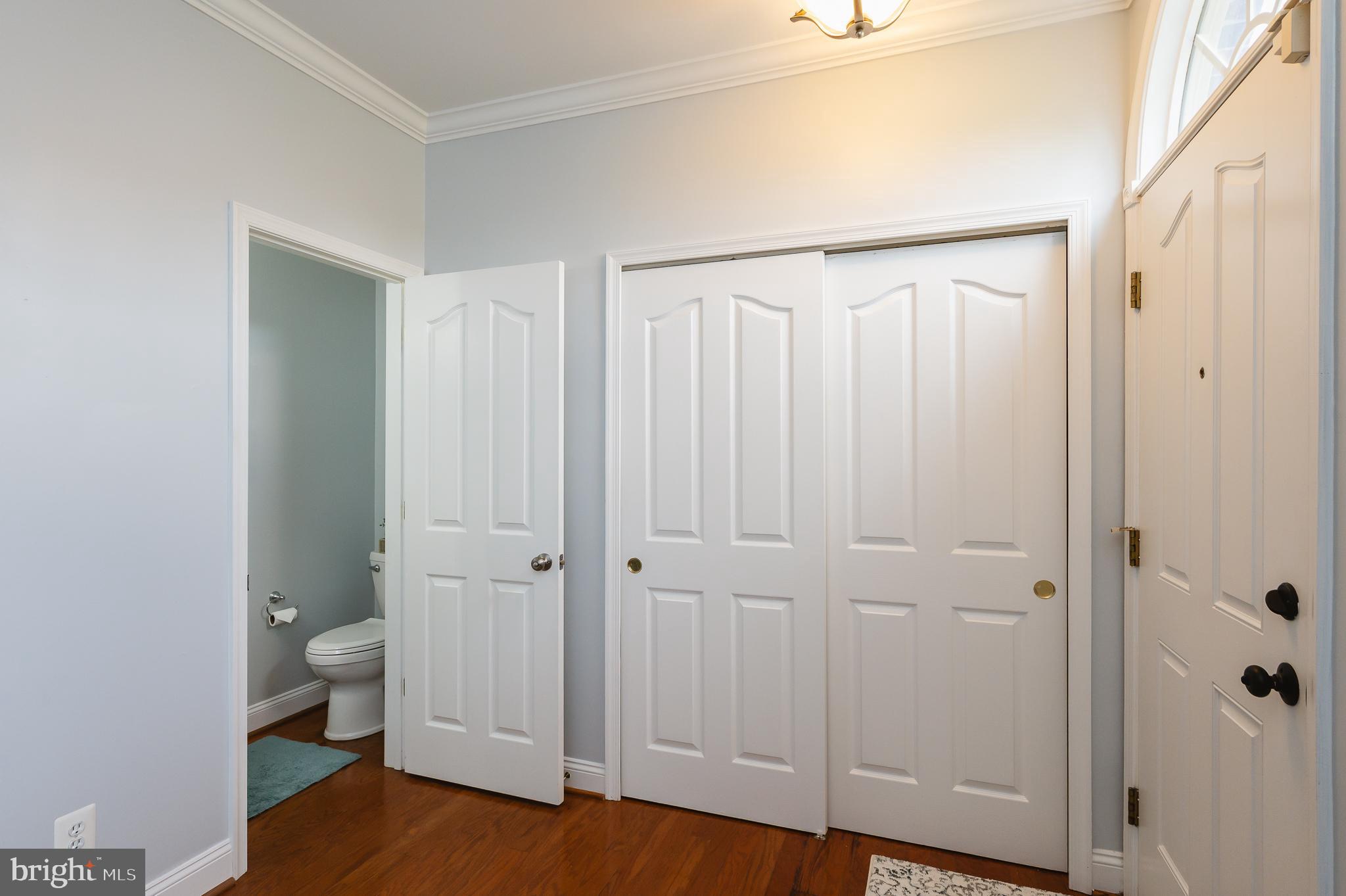 418 Callander Way Abingdon, MD 21009 - Photo 4 of 55 Foyer