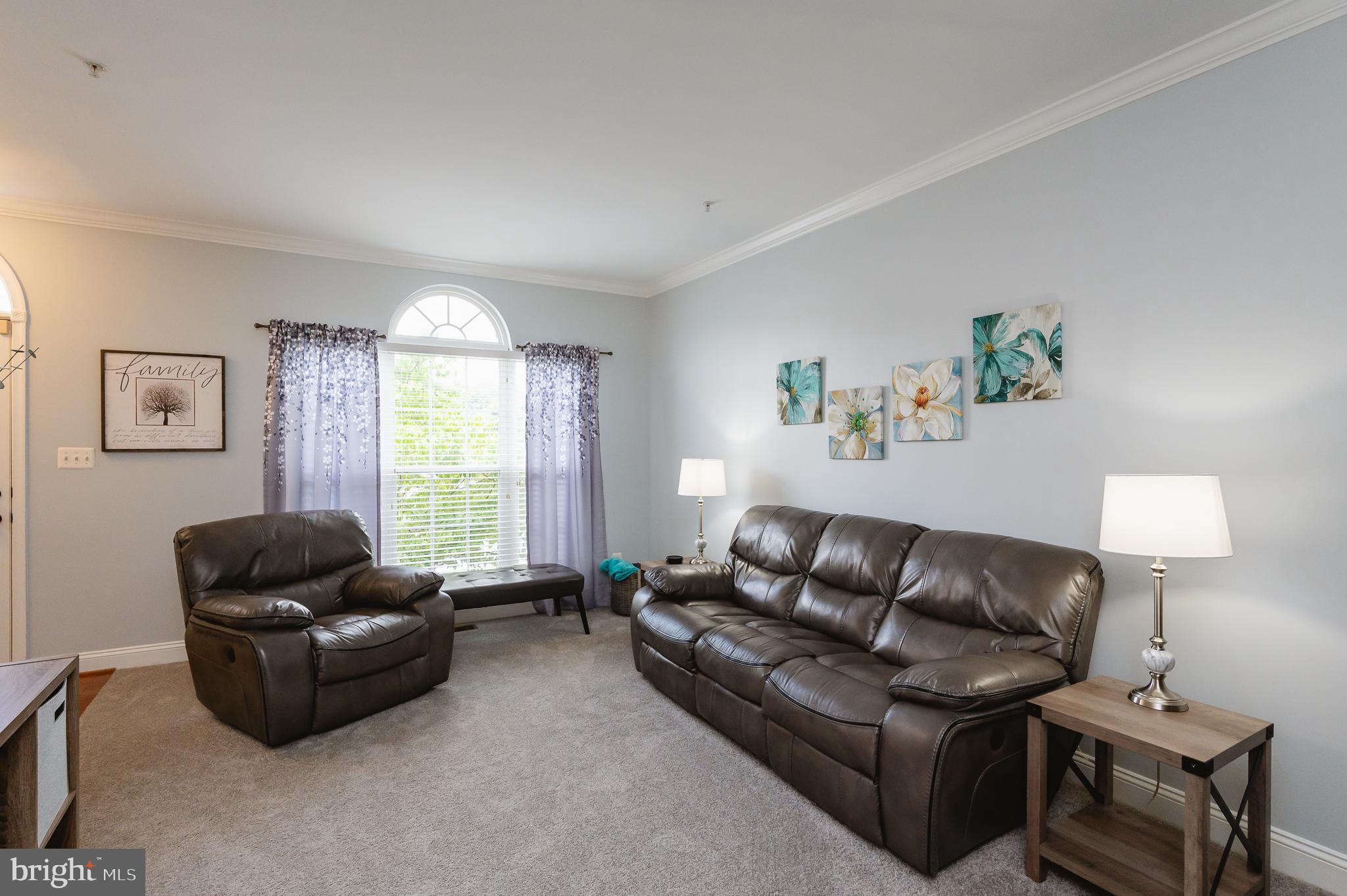 418 Callander Way Abingdon, MD 21009 - Photo 6 of 55 Living Room