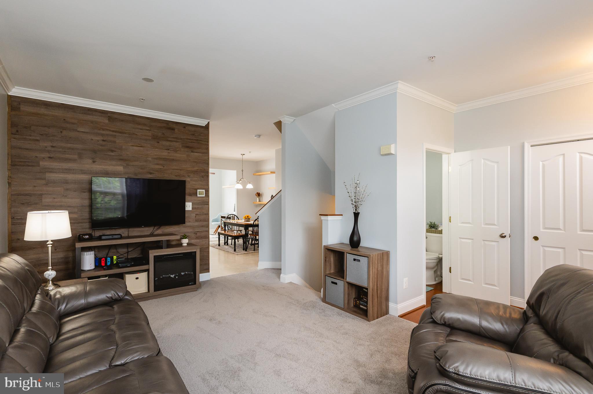 418 Callander Way Abingdon, MD 21009 - Photo 9 of 55 Living Room