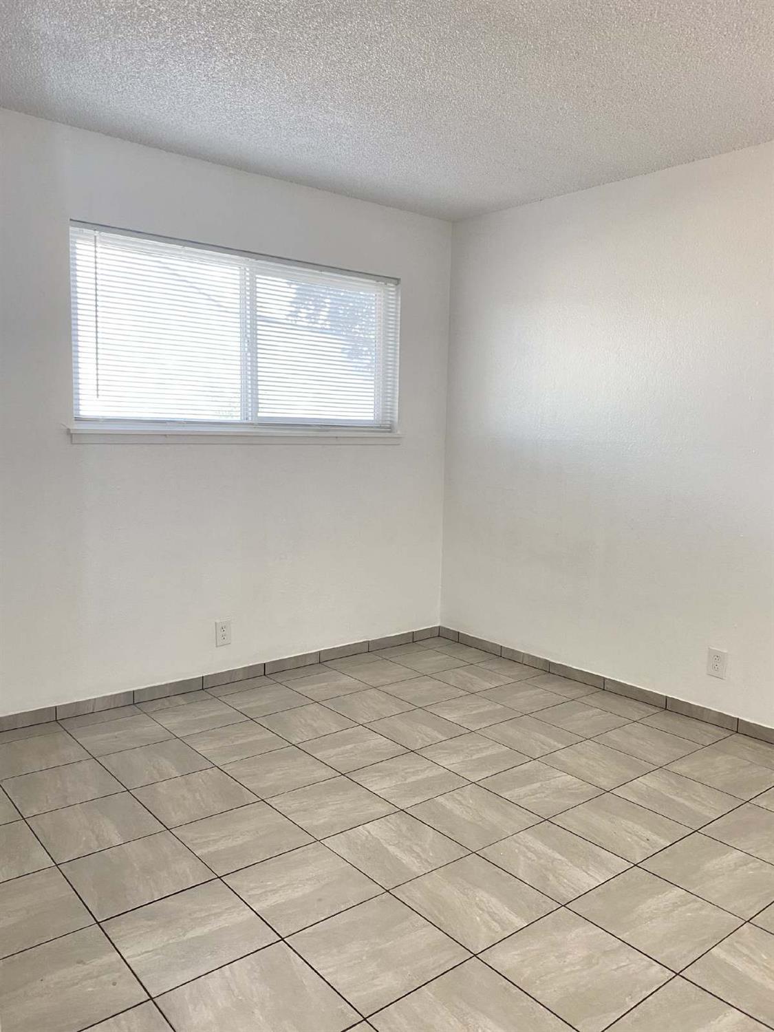 6820 7th Avenue, Unit 8 Rio Linda, CA 95673 - Photo 11 of 15