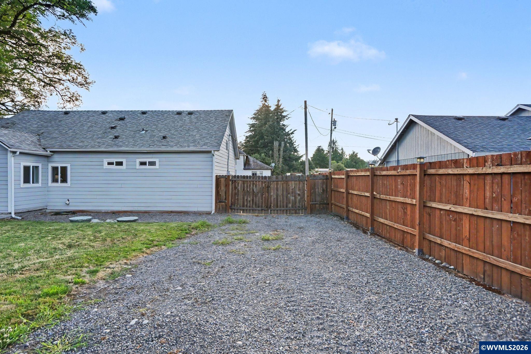 264 7th Street Lyons, OR 97358 - Photo 32 of 32