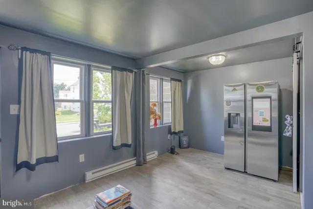 a view of livingroom with hardwood