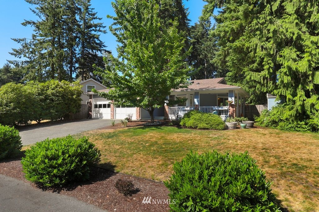 1611 Diamond Road Southeast Lacey, WA 98503 - Photo 2 of 32