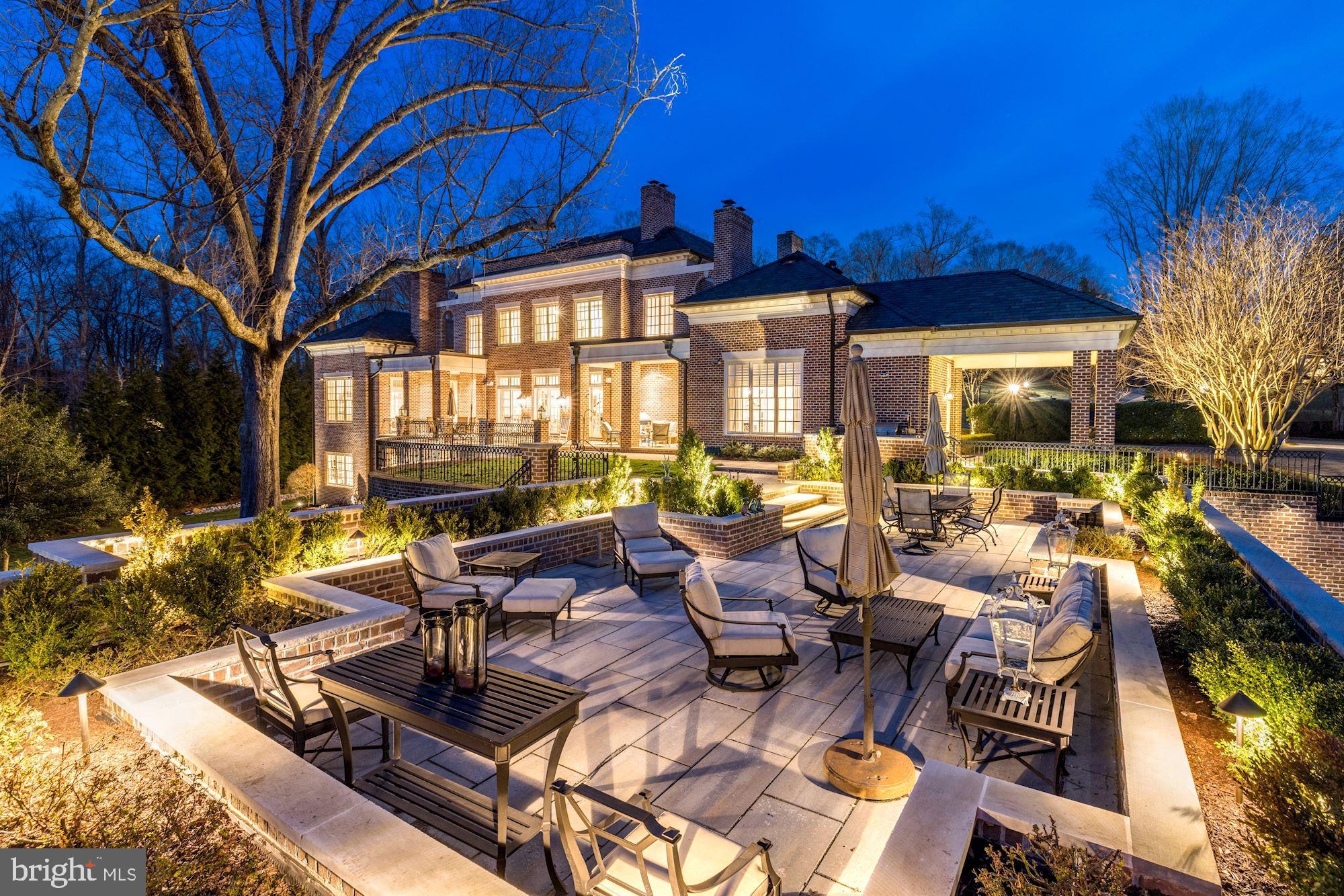 1000 Turkey Run Road McLean, VA 22101 - Photo 11 of 46 landscape lighting