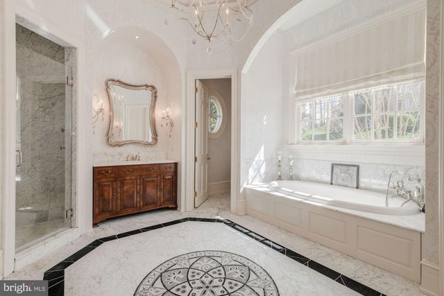 $8,250,000 | 1000 Turkey Run Road, McLean, VA 22101