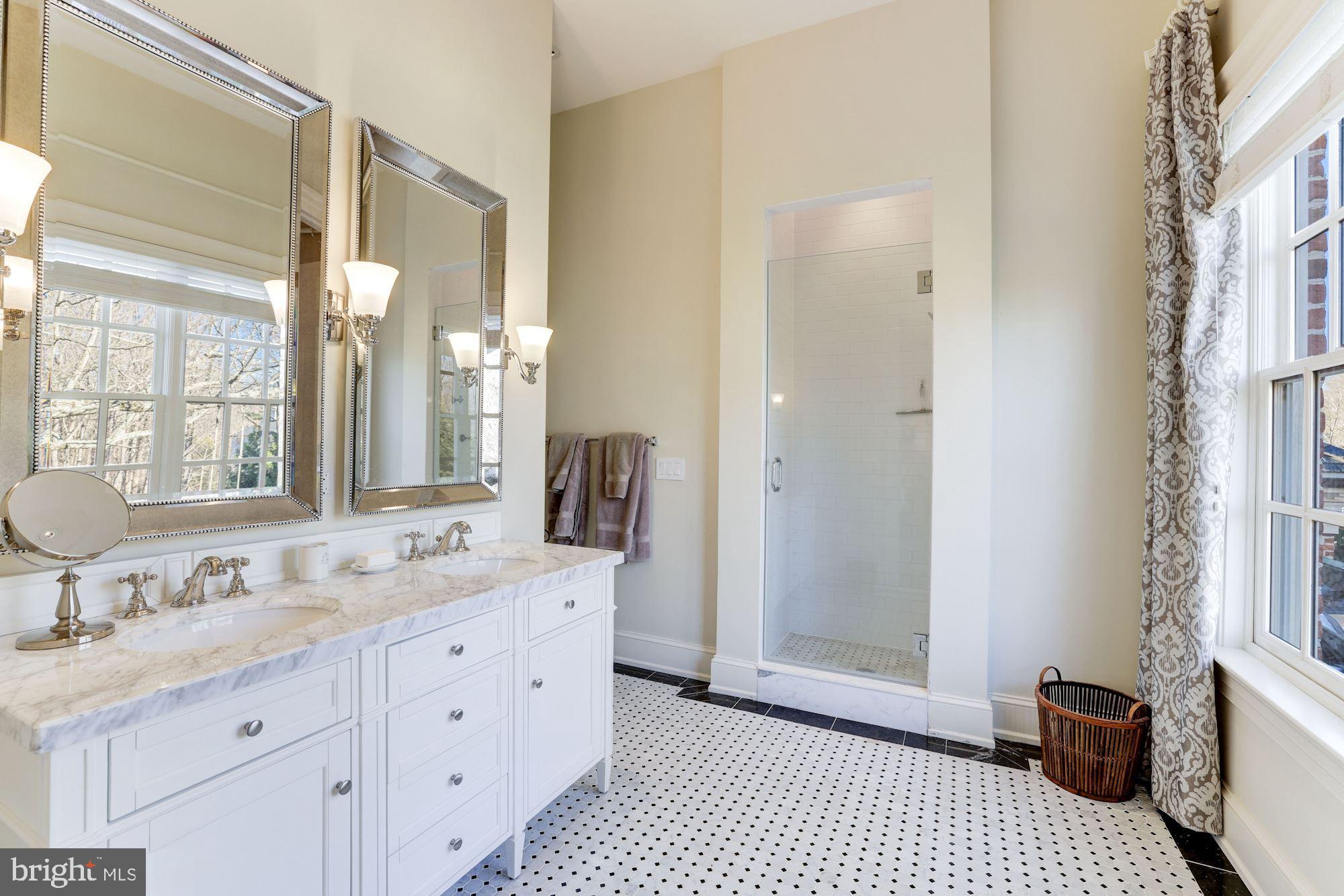 1000 Turkey Run Road McLean, VA 22101 - Photo 21 of 46 En - suite Bathroom