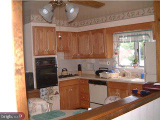 494 Byron Road Warminster, PA 18974 - Photo 4 of 6