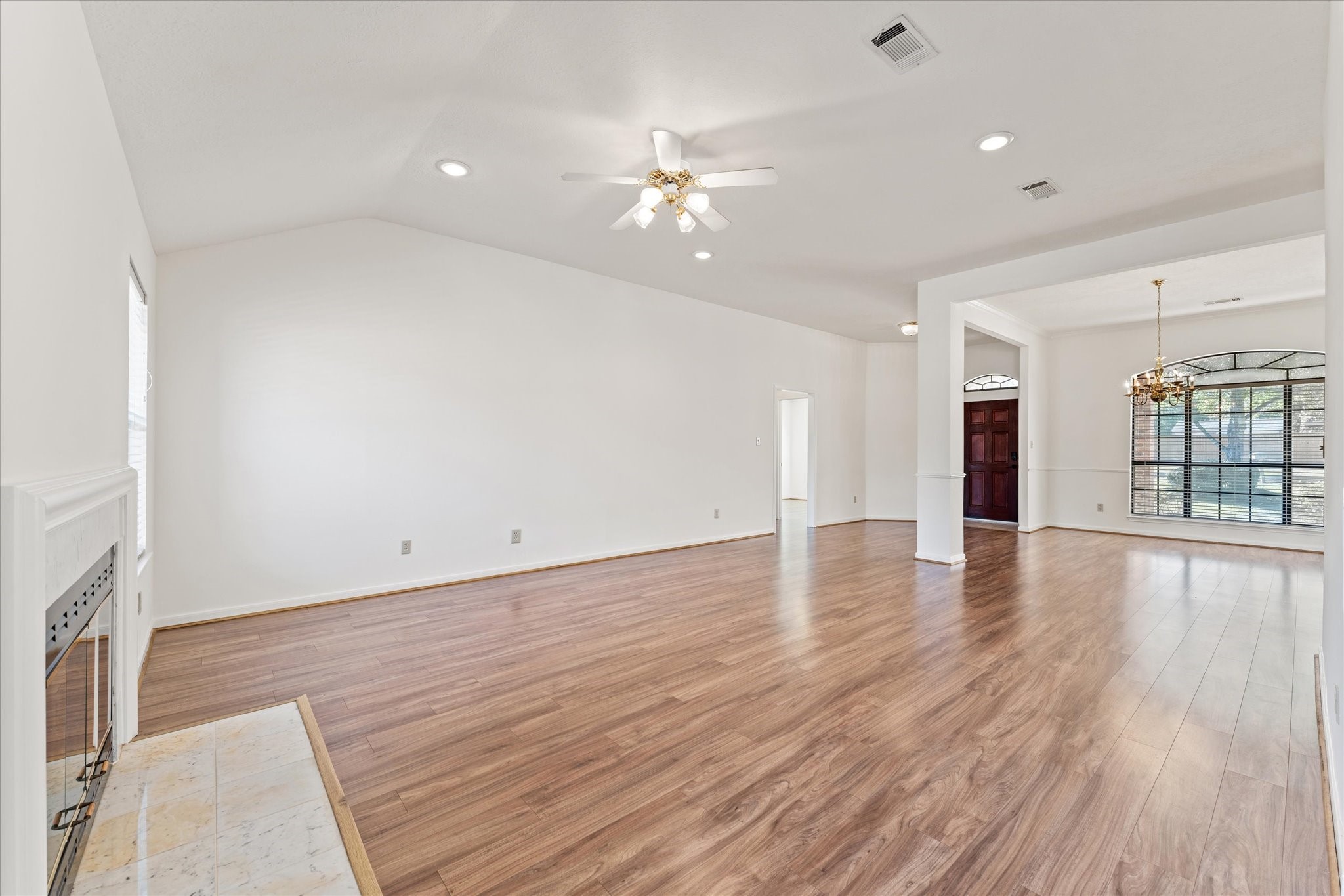 215 Deep Dale Lane Conroe, TX 77304 - Photo 34 of 34 Tall ceilings give a spacious feel thanks to an open floorplan.