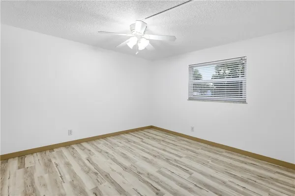 $1,475 | 400 18th Street, Unit M1, Vero Beach, FL 32960