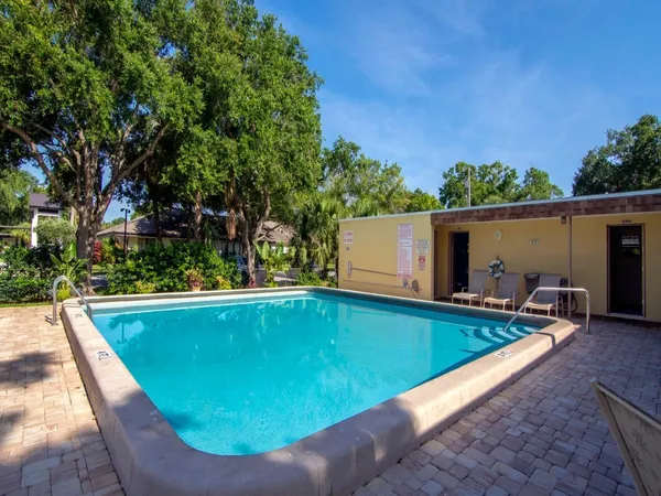 $1,475 | 400 18th Street, Unit M1, Vero Beach, FL 32960