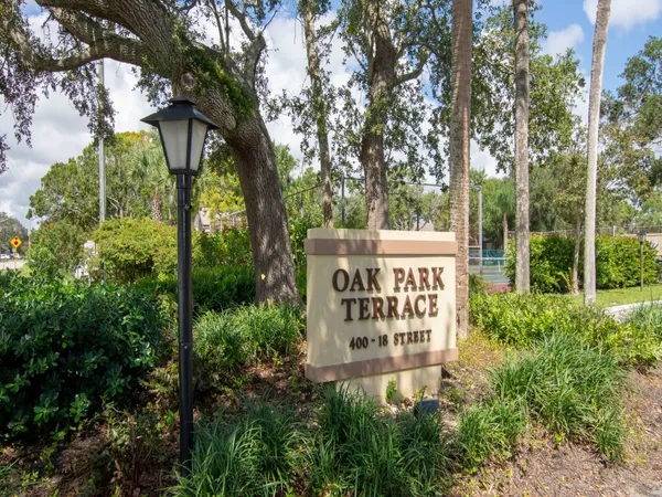 $1,475 | 400 18th Street, Unit M1, Vero Beach, FL 32960