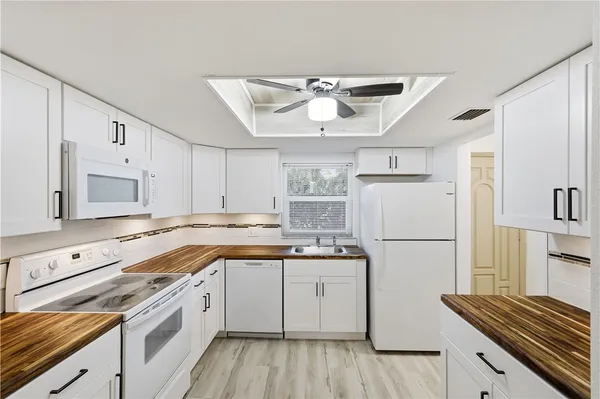 $1,475 | 400 18th Street, Unit M1, Vero Beach, FL 32960