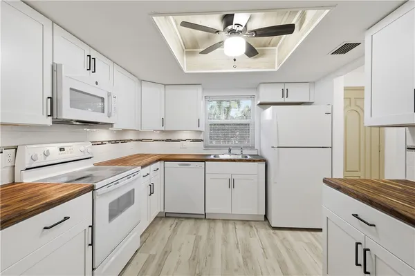 $1,475 | 400 18th Street, Unit M1, Vero Beach, FL 32960