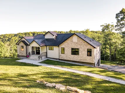 $1,230,250 | 1058 Paiute Trail, Pegram, TN 37143