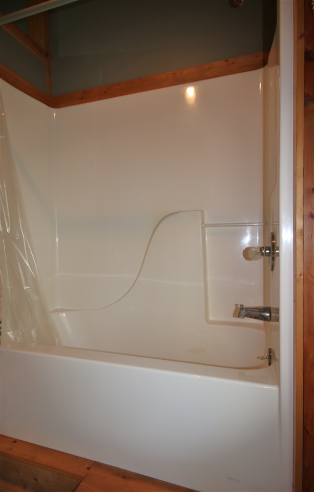 4029 Euclid Road Interlochen, MI 49643 - Photo 14 of 24 1851008-13.JPG