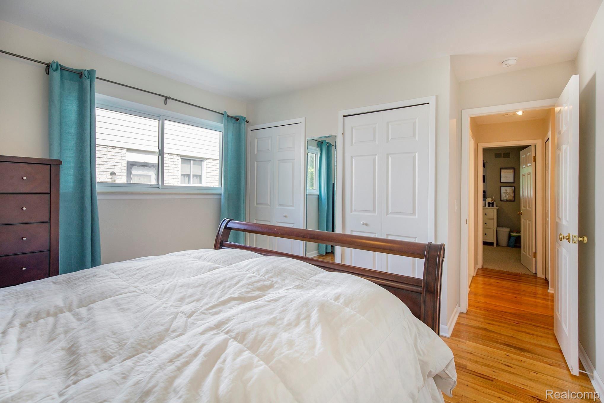 42942 Arlington Road Canton, MI 48187 - Photo 12 of 20 12.jpg