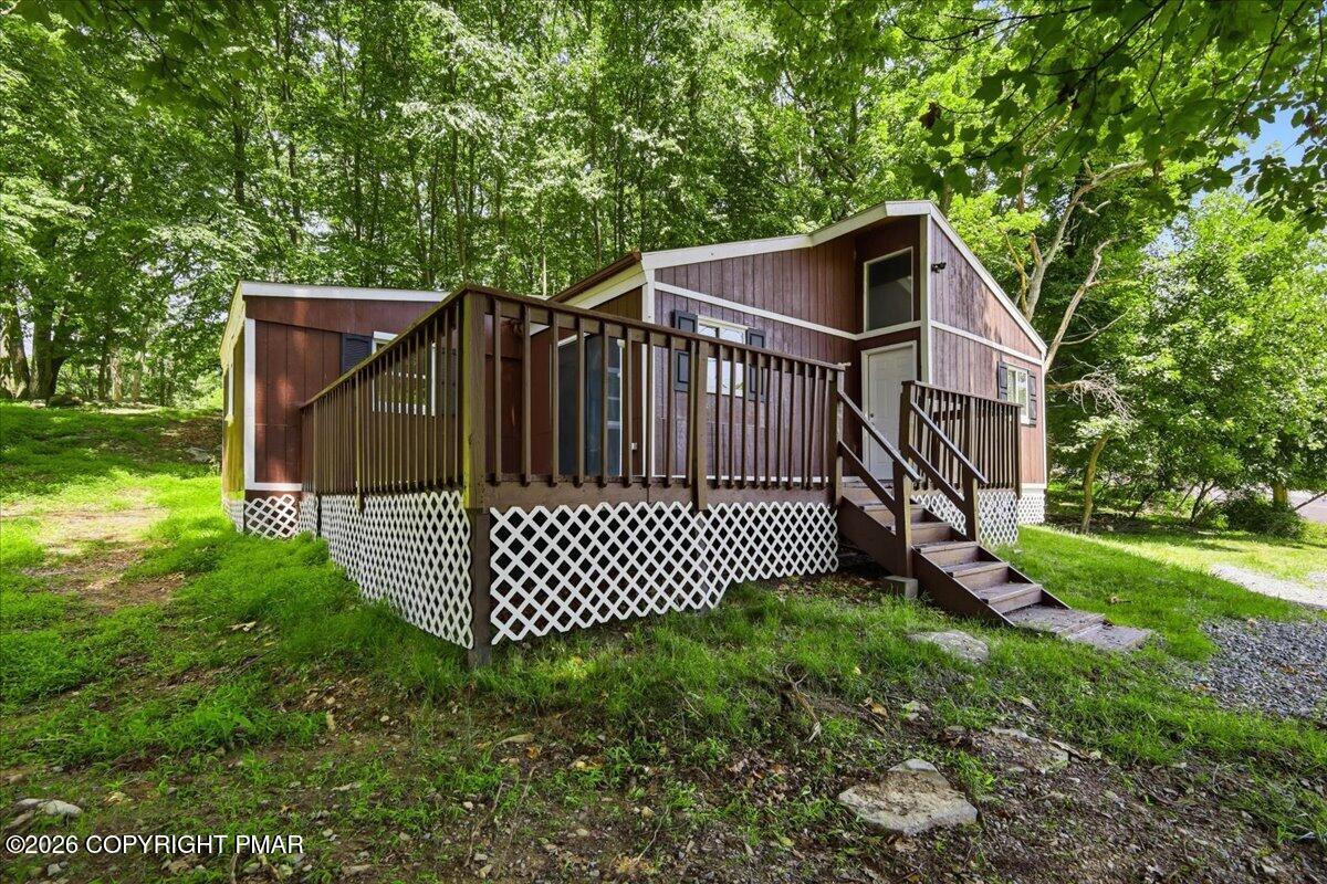 4774 Pine Ridge Drive West Bushkill, PA 18324 - Photo 2 of 23 Side View