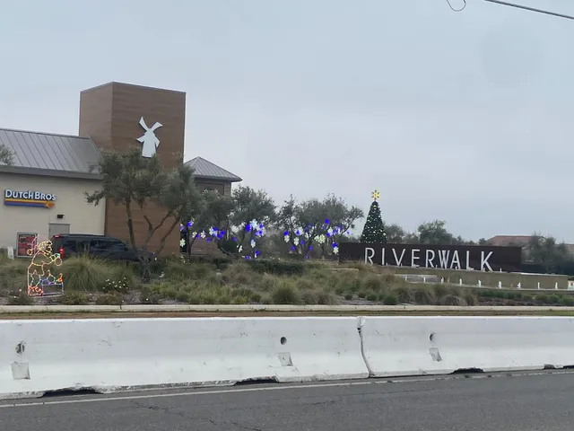 $399,999 | 836 Winchell Way West, Madera, CA 93636