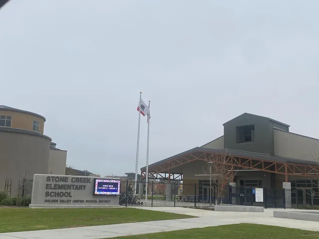 $399,999 | 836 Winchell Way West, Madera, CA 93636