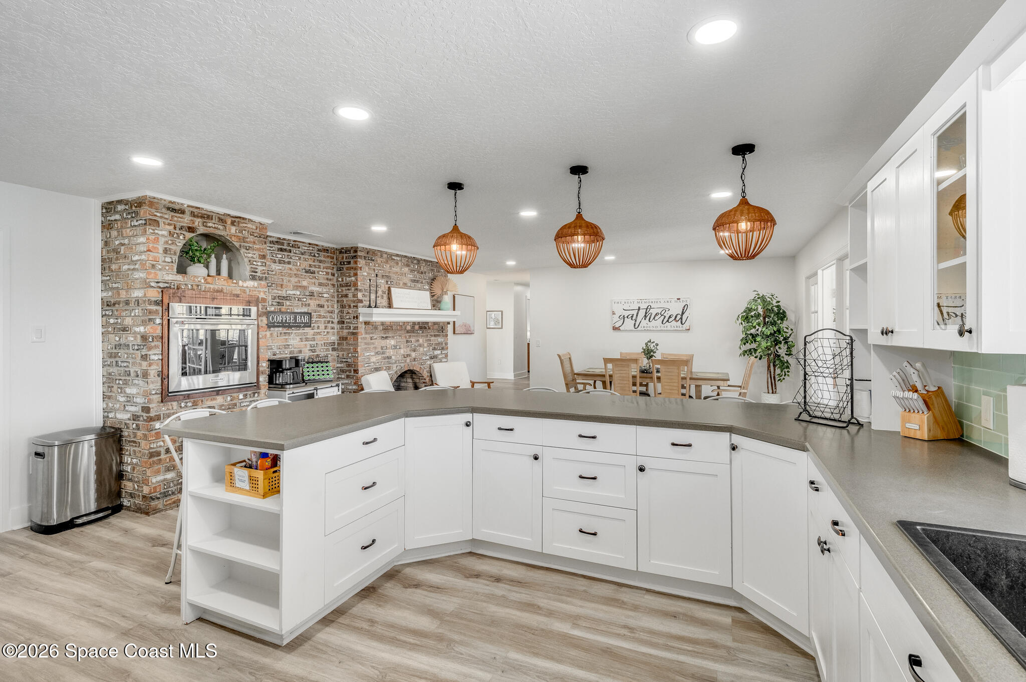 999 Sunswept Road Northeast Palm Bay, FL 32905 - Photo 25 of 85 Kitchen