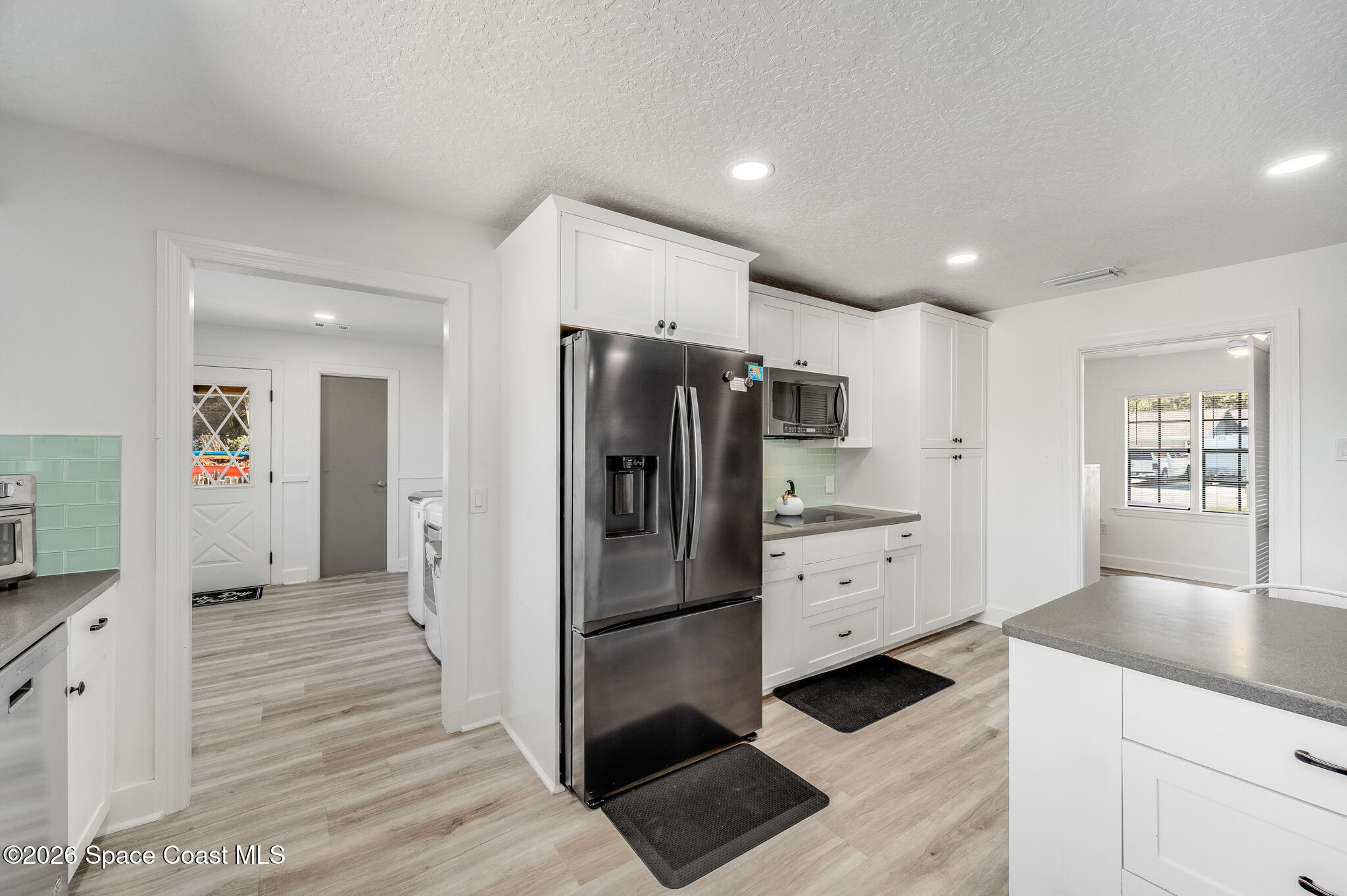 999 Sunswept Road Northeast Palm Bay, FL 32905 - Photo 27 of 85 Kitchen