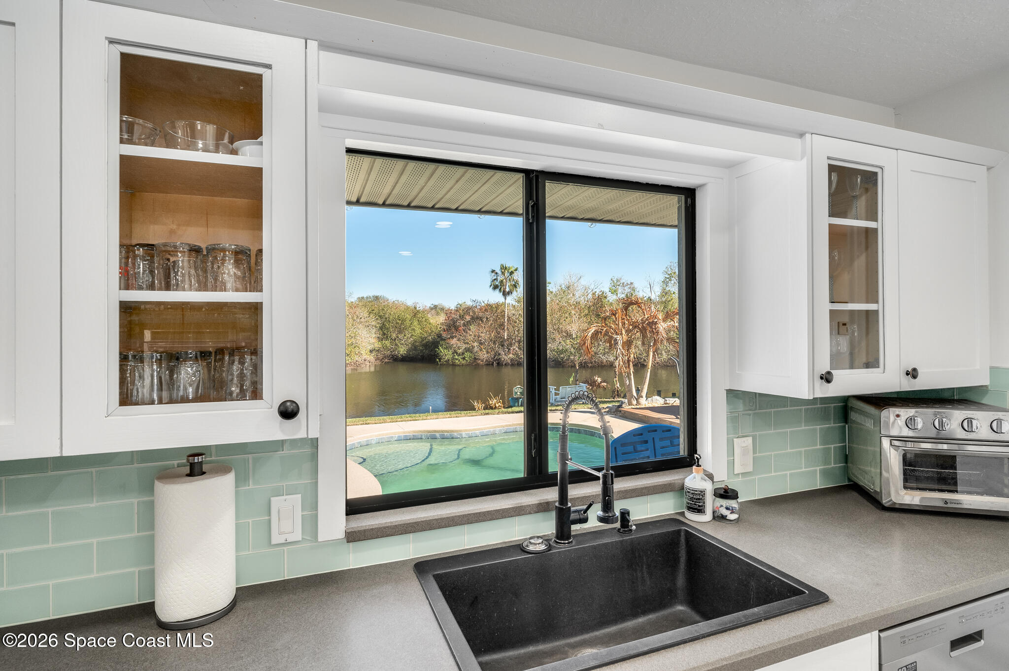999 Sunswept Road Northeast Palm Bay, FL 32905 - Photo 28 of 85 Kitchen