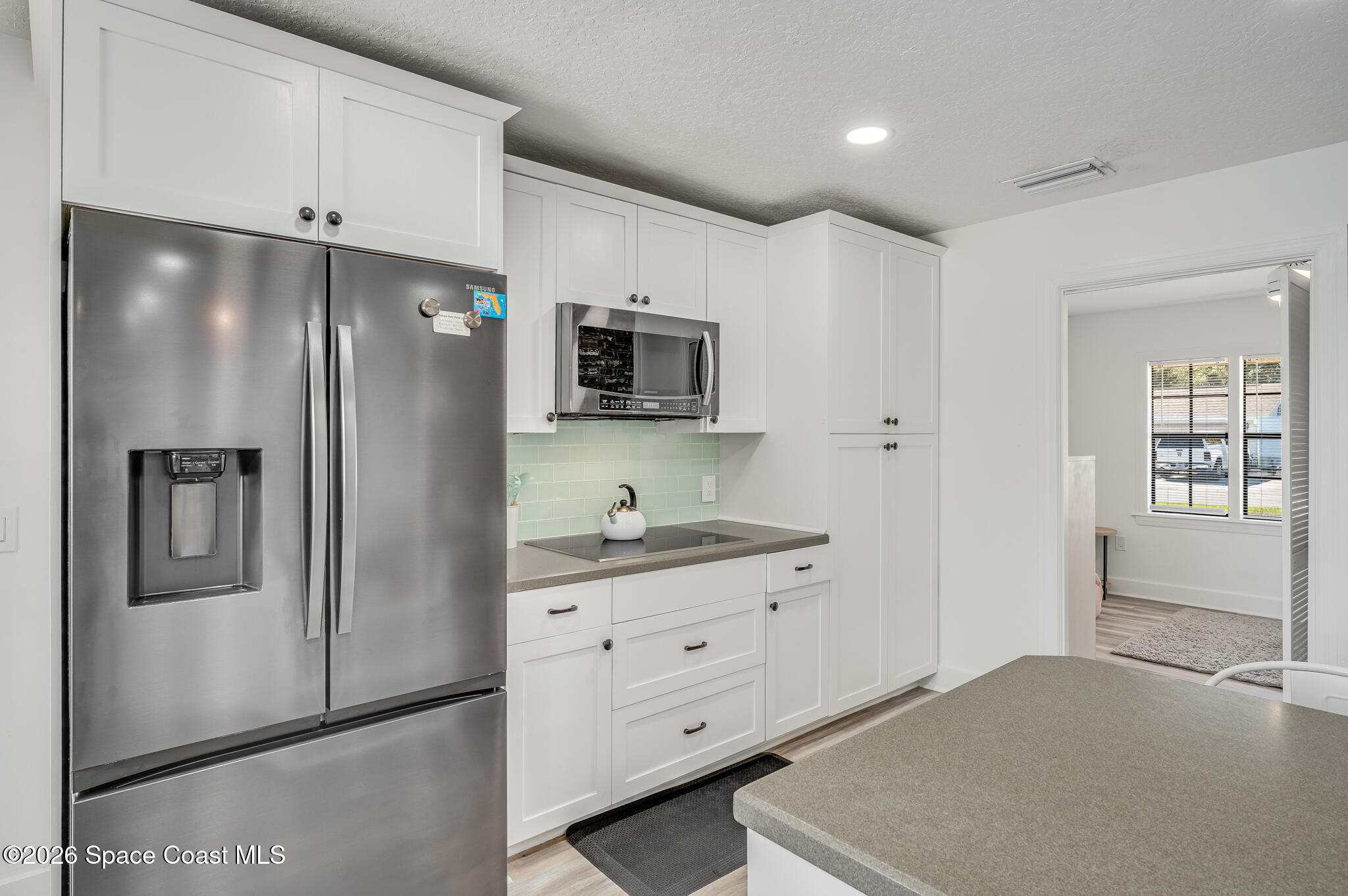 999 Sunswept Road Northeast Palm Bay, FL 32905 - Photo 29 of 85 Kitchen