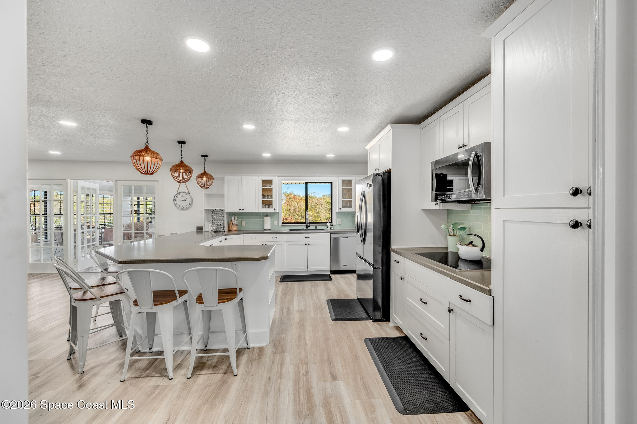 999 Sunswept Road Northeast Palm Bay, FL 32905 - Photo 30 of 85 Kitchen