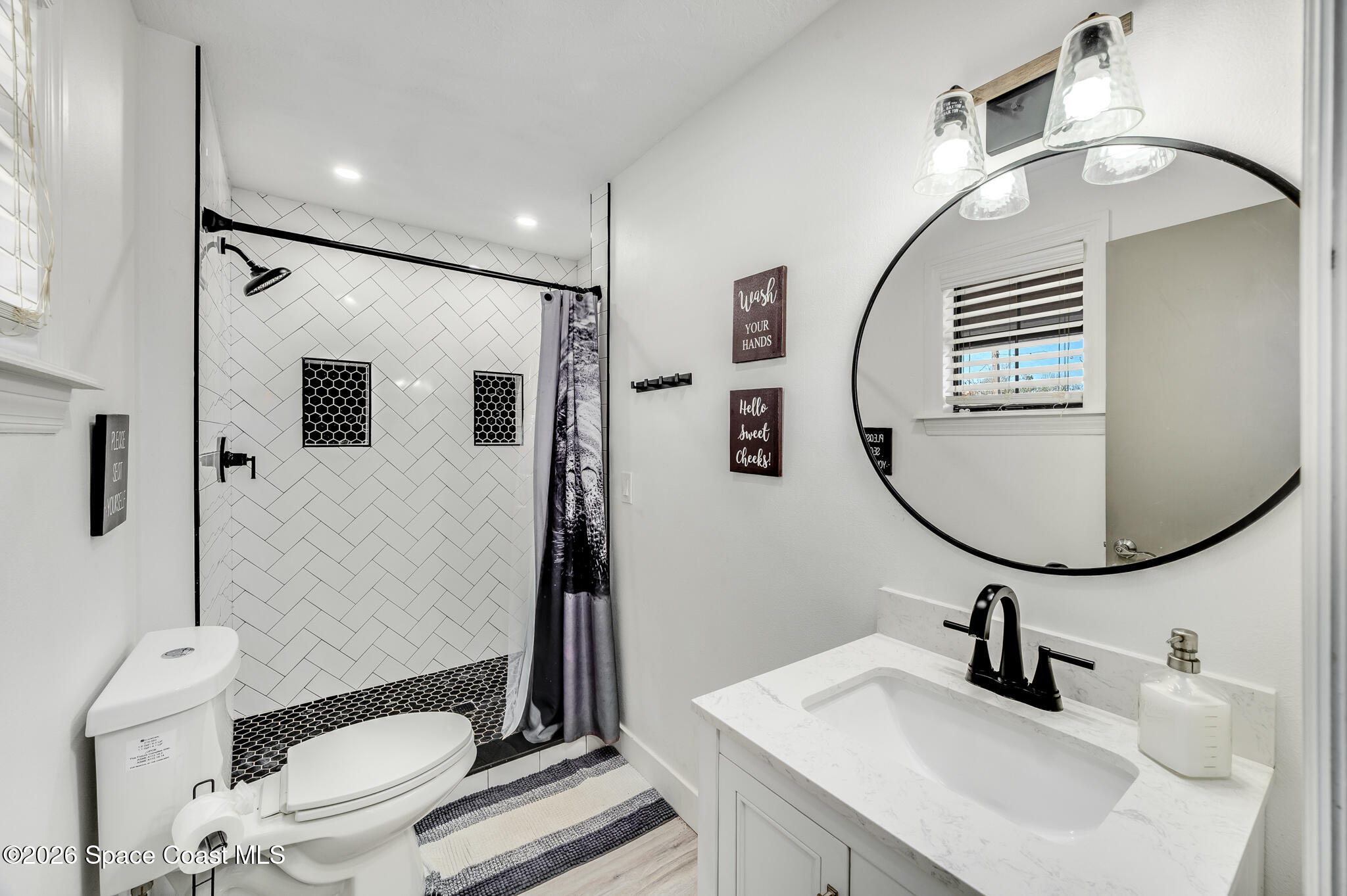999 Sunswept Road Northeast Palm Bay, FL 32905 - Photo 49 of 85 Bathroom 3