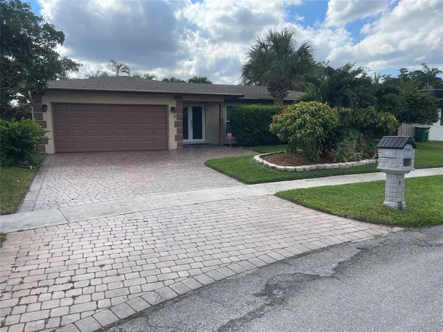 $569,500 | 7308 Northwest 81st Street, Tamarac, FL 33321