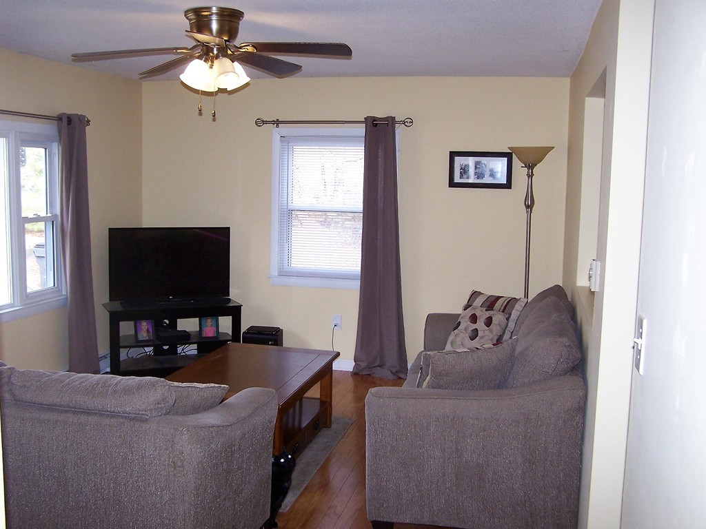 344 Springfield Street Palmer, MA 01069 - Photo 5 of 17 Gallery Image 5