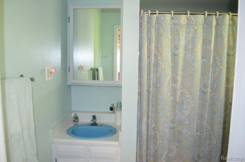 4701 Richardson Road Howell, MI 48843 - Photo 16 of 40 Richardson 017.jpg