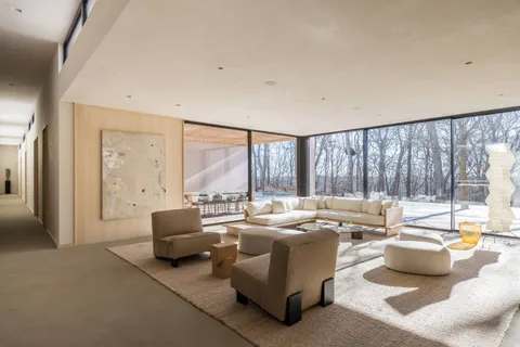 $5,500,000 | 11 Sunnyside Avenue, Shelter Island Heights, NY 11964