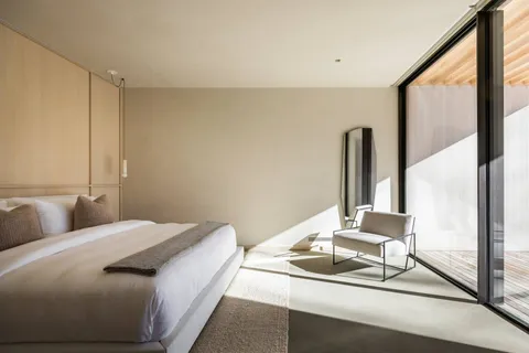 $5,500,000 | 11 Sunnyside Avenue, Shelter Island Heights, NY 11964