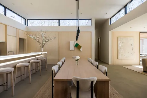 $5,500,000 | 11 Sunnyside Avenue, Shelter Island Heights, NY 11964