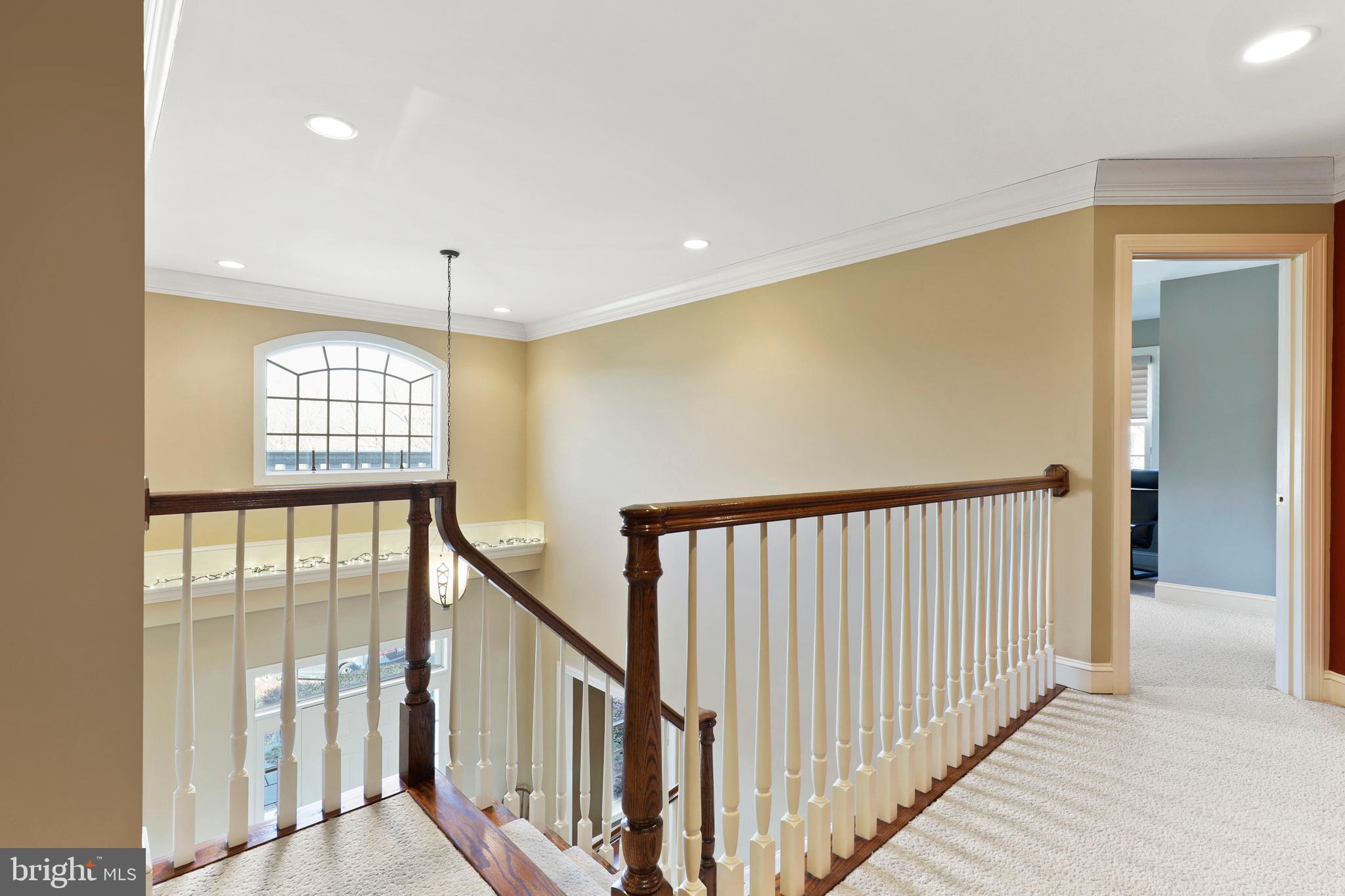 960 Western Run Road Cockeysville, MD 21030 - Photo 25 of 60 2nd Floor Hall