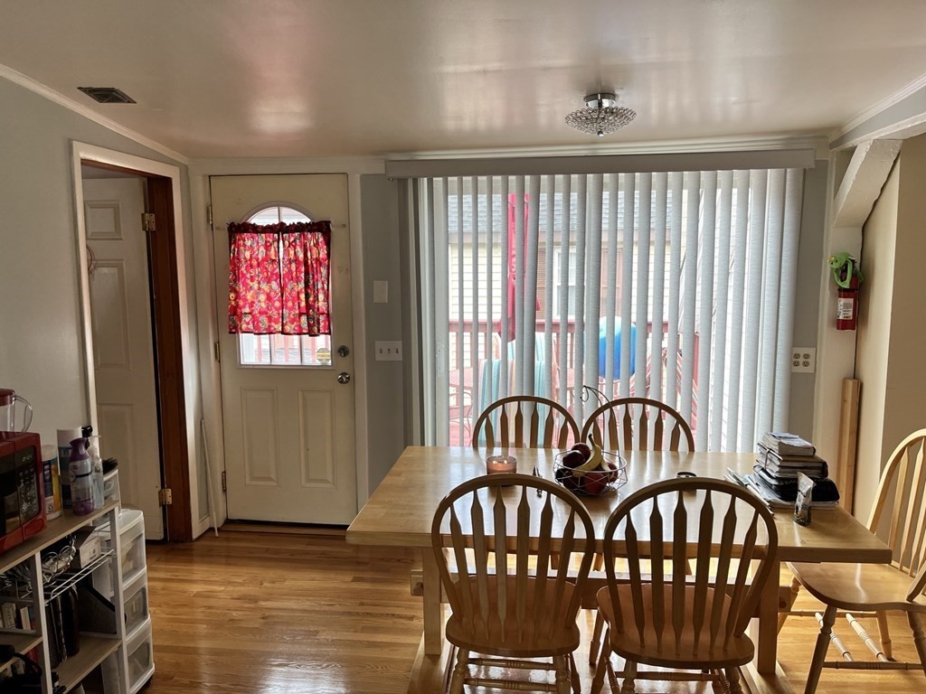 295 Maple Street Lynn, MA 01904 - Photo 11 of 33