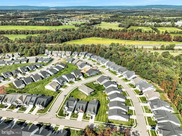 $462,500 | 23 Highland View Lane, Gettysburg, PA 17325