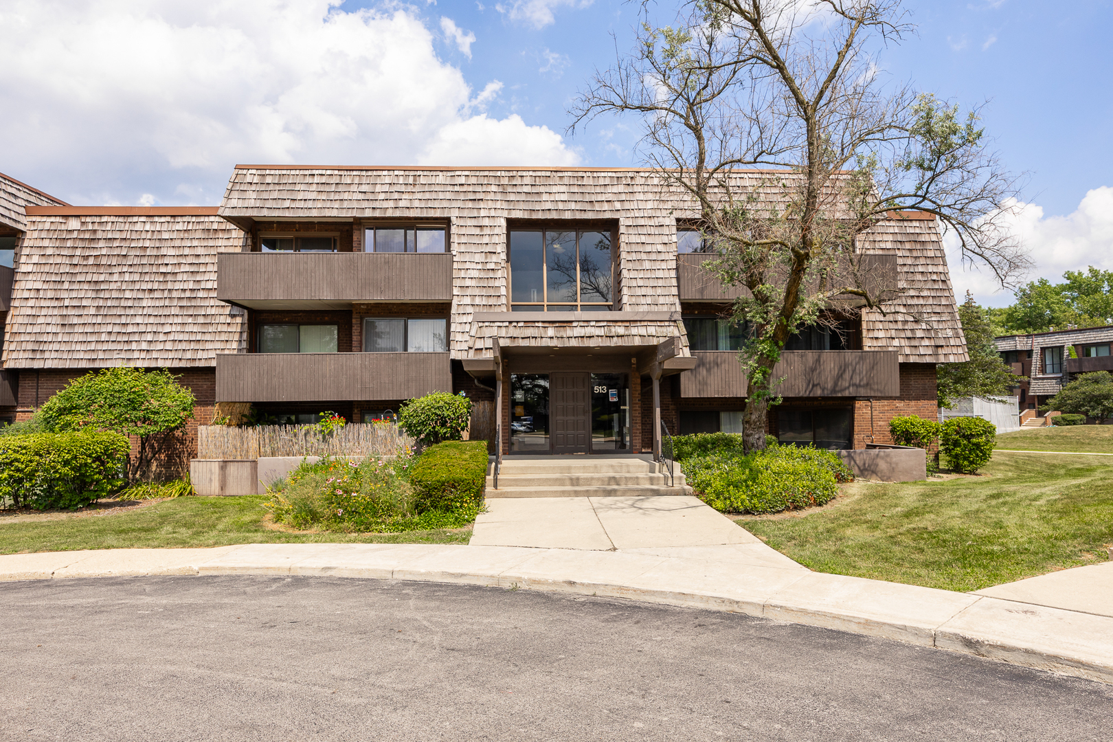 513 Timber Ridge Drive, Unit 308 Carol Stream, IL 60188 - Photo 1 of 15 Gallery Image 1