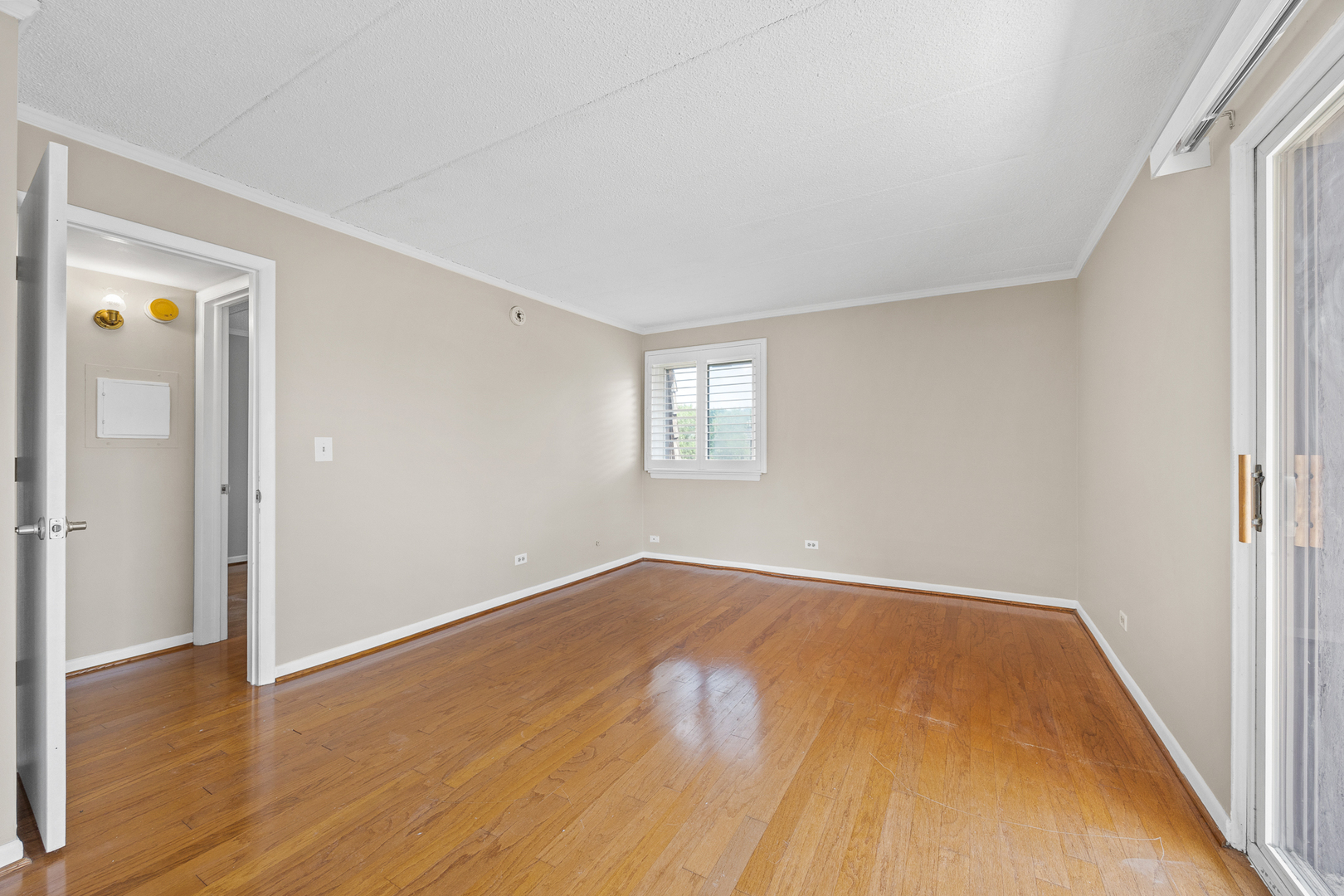 513 Timber Ridge Drive, Unit 308 Carol Stream, IL 60188 - Photo 11 of 15 Gallery Image 11