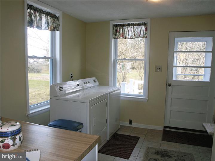 614 Bear Tavern Road Ewing, NJ 08628 - Photo 5 of 18