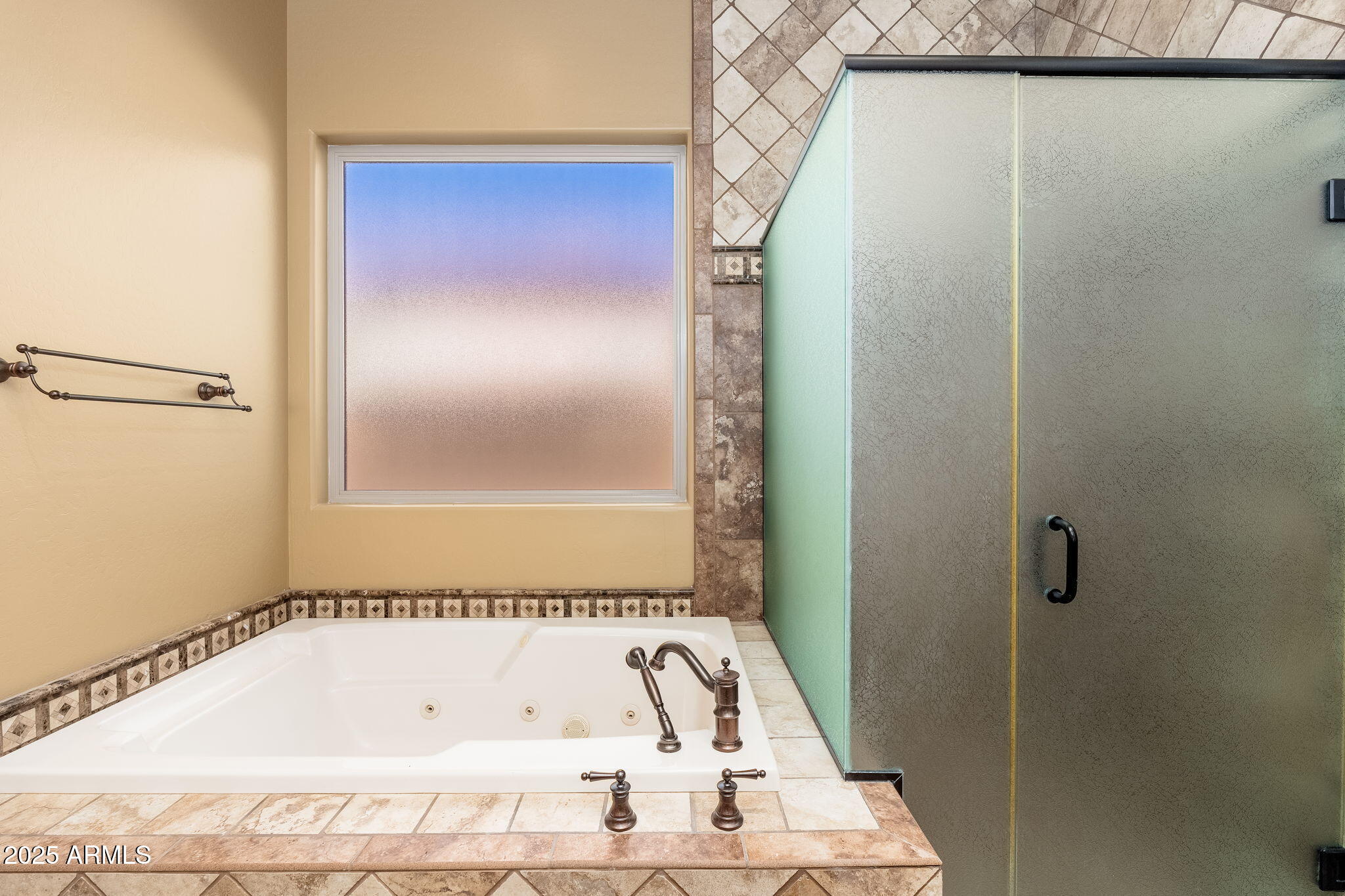 213 East Summerside Road Phoenix, AZ 85042 - Photo 23 of 39 213 E Summerside Rd - 25