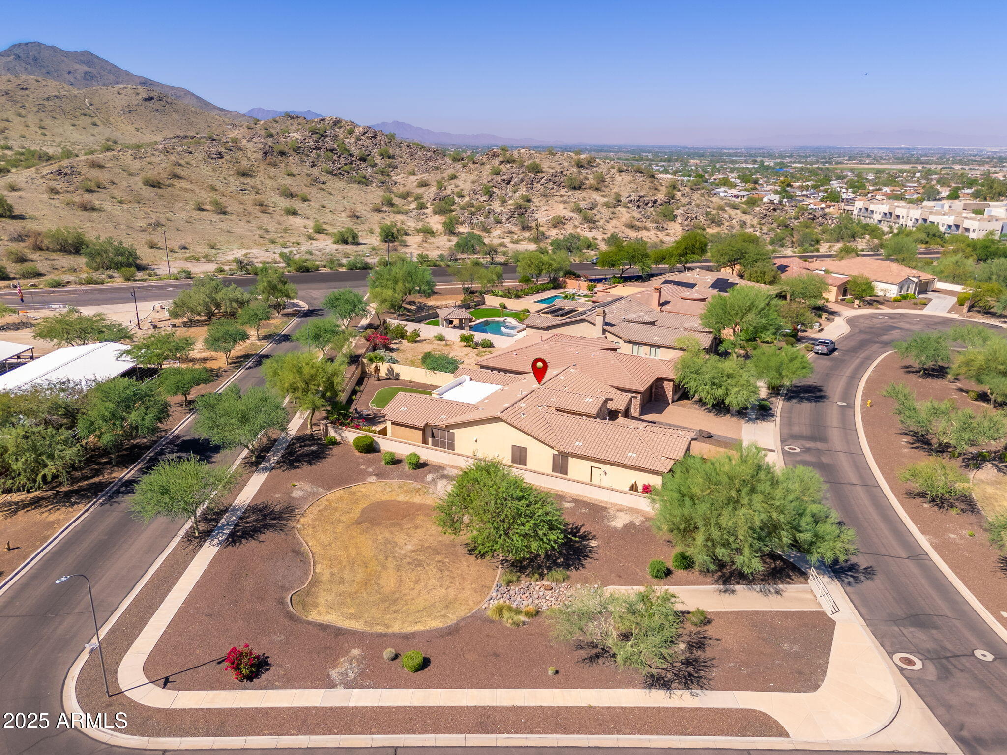 213 East Summerside Road Phoenix, AZ 85042 - Photo 37 of 39 213 E Summerside Rd - 46