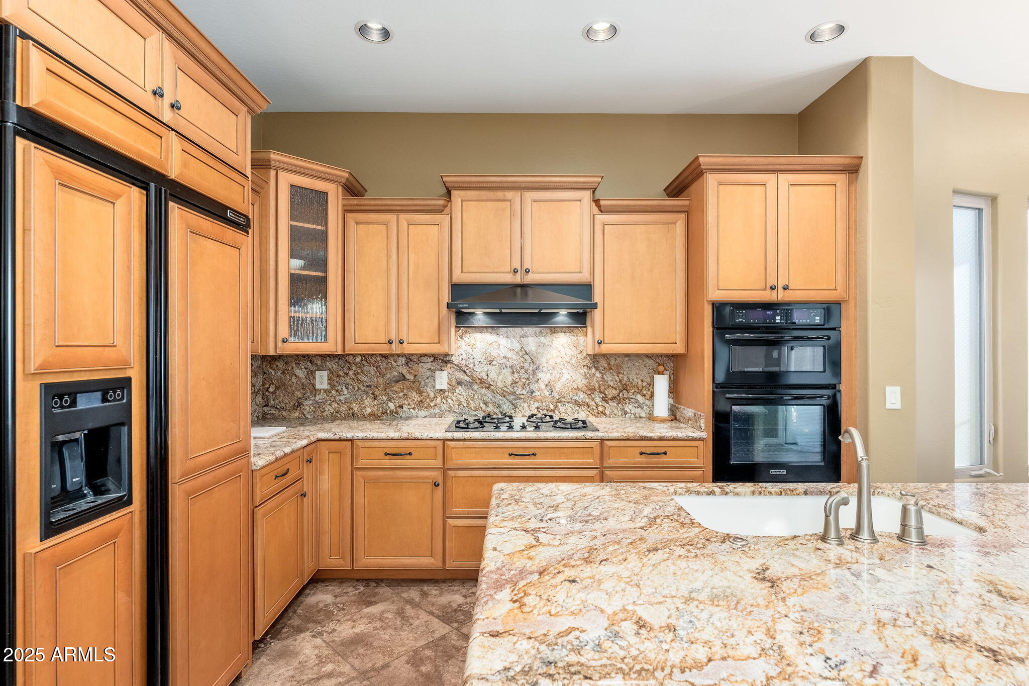 213 East Summerside Road Phoenix, AZ 85042 - Photo 10 of 39 213 E Summerside Rd - 12