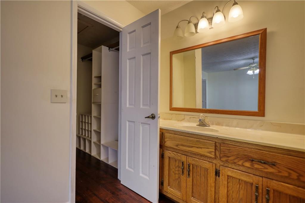 5113 Brownlee Road Southwest Lilburn, GA 30047 - Photo 29 of 48