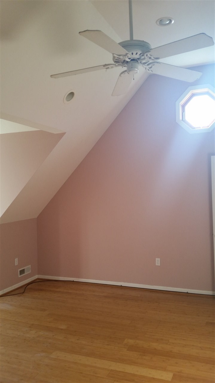 88 Tsienneto Road Derry, NH 03038 - Photo 12 of 14
