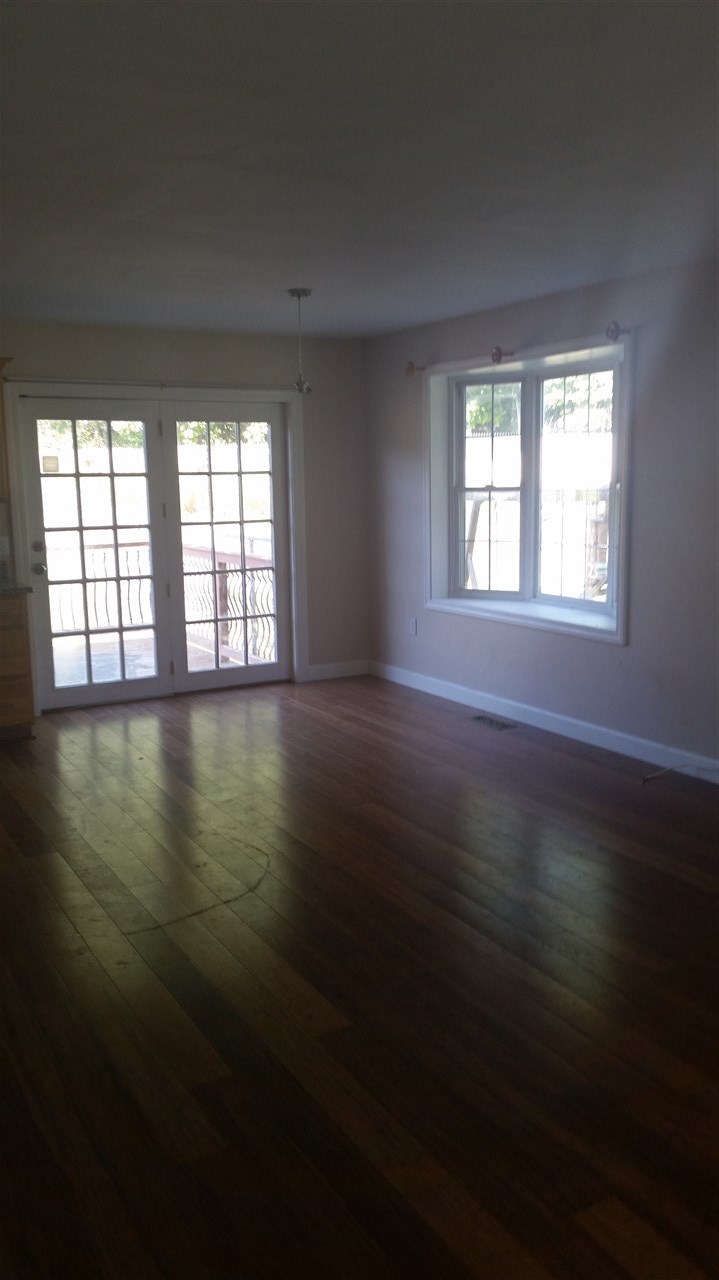 88 Tsienneto Road Derry, NH 03038 - Photo 5 of 14