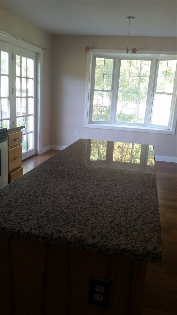 88 Tsienneto Road Derry, NH 03038 - Photo 6 of 14