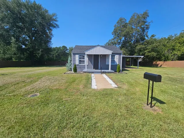 $179,999 | 319 Lowe Street, Palestine, TX 75803